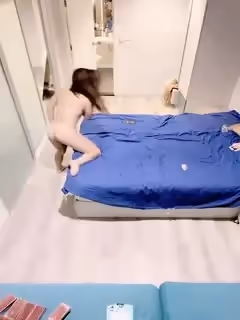 健身美臀小騷貨！男技師上門按摩服務！精油推背一頓操，不盡興搞完道具自慰，跪在椅子上後入震穴