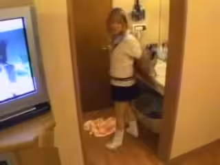 【變態】日本變態大叔多年來誘姦少女部分視頻流出