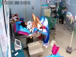 私房一月最新流出❤國內醫院產房7月30日順產高清偷拍視頻流出-1
