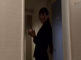 315ETQR-494酔っ払った美人女子社員とまさかのホテルで相部屋に…ひまり第03集