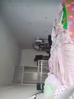 【大內密探008】，真實偷情，離異良家情人，小少婦被摳逼亂扭，無套內射，精液溢出
