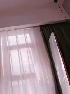 清純JK裝學生妹！初下海超高顏值，兩個奶子又白又軟