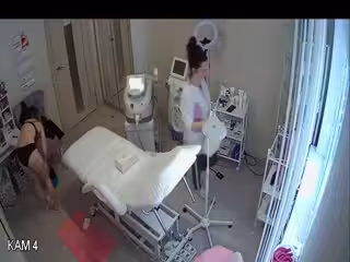 婦科室隱藏式的盜攝 ❤️偷窺各種來婦科檢查逼的婦女們 這男醫生真性福v1