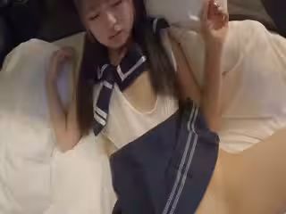 FC2PPV3258004【奇蹟の１８歳！天才カワイイの具現化小女あゆちゃん】ちょっぴり背伸びをしたけど、中身は１８歳そのものでした第02集