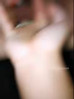 小姨子三人行姐妹倆長得太像了