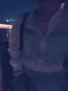 可愛溫柔TSviki寂靜的晚上，騷動的心想出去玩玩，戶外街道天橋露出可愛的鳥兒擼射，真可耐~