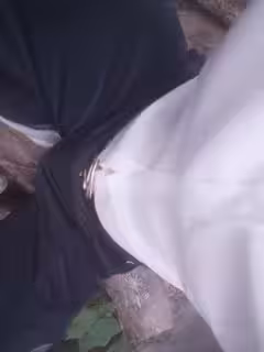 最牛視角站街女偷拍探花《素質嫖客》100塊站操40多歲紅衣阿姨搞完洗雞巴還是臭的