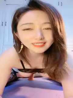 顏值御姐全程露臉絲襪情趣漏騷奶子裝扮誘惑大秀，淫聲盪語AV棒自慰著騷穴還拿道具抽插騷逼呻吟，表情好騷第02集