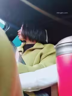 公司新來的美女上班時間被部門經理微信撩騷20220227_135112