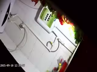 【精品偷拍】女生宿舍衛生間全景偷拍，幾個顏值都不錯第3番N25_01123000