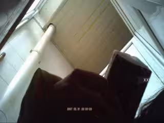 【遠古經典】某大學校園廁拍，4鏡頭固定拍攝 高顏值高身材第3季10V2014.3.7AM_(new)