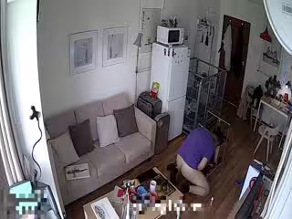 愛玩SM的玩具店胖老闆帶年輕漂亮的美女營業員回家各種變態玩弄啪啪,操的美女受不了說：不要了,下次不來了