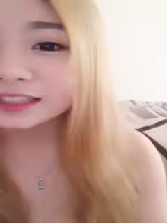 美女主播化身生理老師講解人體構造給網友上了一堂生動的生