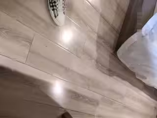 做生意的老闆酒店重金網約打底3000以上的高顏值氣質外圍女模超級大吊奶高冷型太狠了把肚子操疼了國語