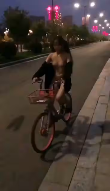 [短视频区] 点赞后续????
