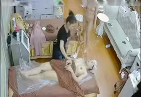 黑客破解美容院監控攝像頭偷拍來做美容的白富美雷射逼逼永久脫毛