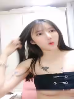 御姐美女主播你得不到的kk直播秀身材也很~苗条小穴漂亮很是诱人