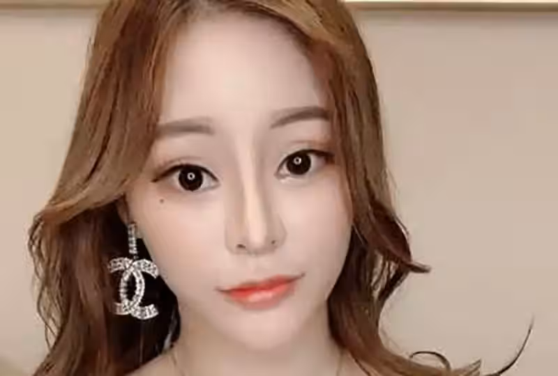 自拍福利網紅臉豐滿身材妹子小視頻集情趣內衣口交啪啪牛奶濕身(100)
