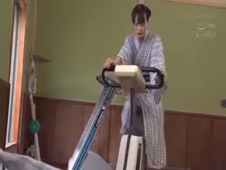 NHDTB-471 男湯で出會った痴女っこ3 突然のベロちゅうと抱っこSEXで迫られ我慢できず何度も膣射