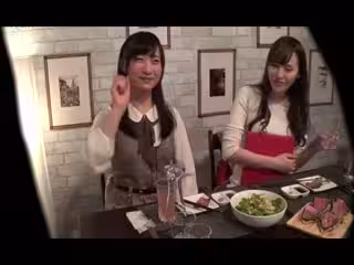CLUB-377_A 相席居酒屋でナンパした仲良し2人組をお持ち帰り。コソコソHしている