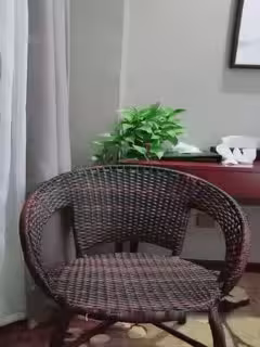 丸子頭高顏值長相甜美妹子自慰秀跳蛋塞入逼逼震動近距離特寫呻吟~嬌喘很是誘惑喜歡不要錯過