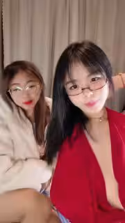 大奶子小嫩逼風騷大屁股誘惑兩姐妹激情大秀