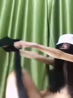 身 材很好很苗條嫩妹主播一多自慰大秀 小穴很是漂亮 自慰摳穴 十分誘人