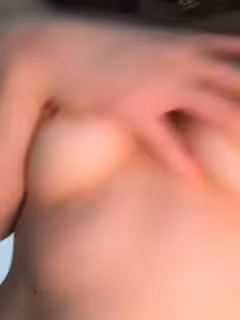 高顏值眼鏡美女誘惑秀 白嫩美乳慢慢脫掉~逼逼挺嫩毛毛濃密 很是誘惑喜歡不要錯過