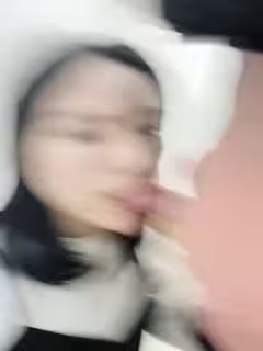 高顏值妹子飯館吃飯桌子底 下口交脫褲子後入廁所脫衣服誘惑非常誘人很是誘惑喜歡不要錯過