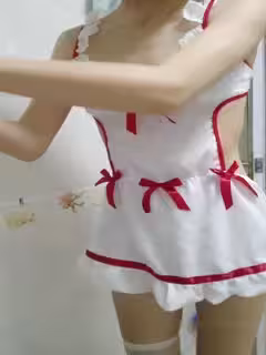 逼逼無毛苗條身材妹子自慰秀 情趣女僕裝白絲跳蛋塞 摩擦沙發上道具JJ抽插 很是誘惑喜歡不要錯過