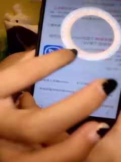 短髮漂亮御姐主播收費直播大秀身材有點瘦瘦的自慰插穴很是!淫蕩