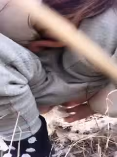 顏值不錯身材豐滿大奶肥臀女主播第4部戶外脫褲子漏奶漏逼