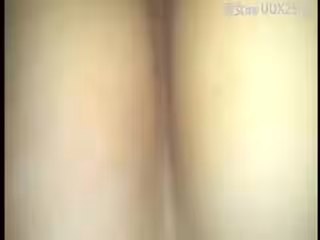 美女還沒到酒店就已經忍不住在車上搞起來了