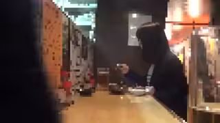(中字)在居酒屋盜攝素人妹妹喝醉做愛