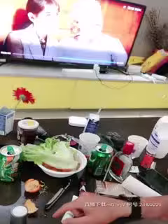 超嫩眼鏡學生妹『可愛的小騷』大黑牛自慰噴潮兩米多 撅著白雪屁股後入啪啪響 嬌喘聲超帶感