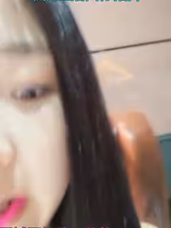 年學舞蹈的籮莉系超可愛萌妹子主播直播無內一字馬,可解鎖