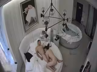 【賓館偷拍】大哥活真好把美女搞的飄飄欲仙