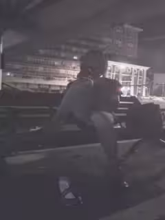 國產CD系列偽娘曦曦日常戶外露出  在路邊的長椅高潮射出