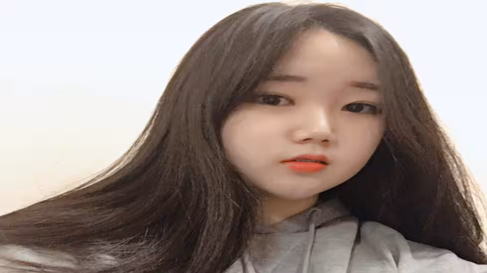 家教老師開處女學生，出了好多血，BB粉嫩。