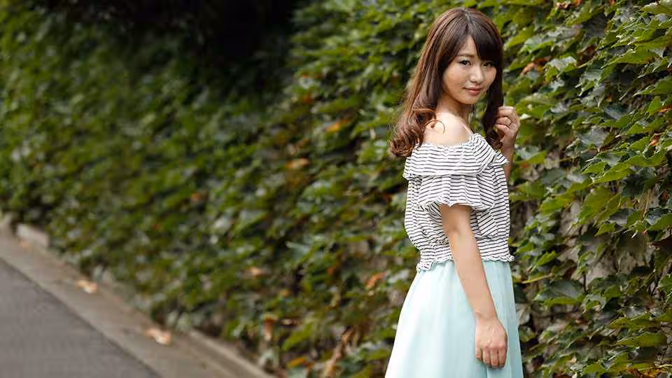 不倫大好き！既婚者を逆ナンする女 杉浦花音 歳