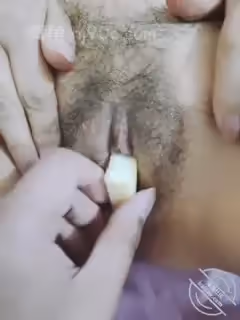 《震撼福利㊙️超強☛亂倫》農村真實原創四眼大神與媽媽的禁忌之門打開之後便一發不可收拾~雖然有些負罪感但還是慾望滿滿-1第01集