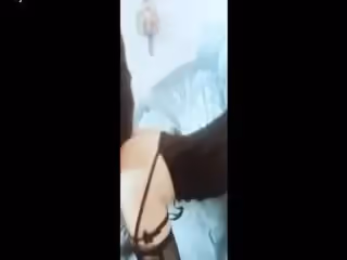 高顏值網紅鹿少女跳艷舞自慰後又去勾引在沙發上睡覺的表弟操完一次還要。