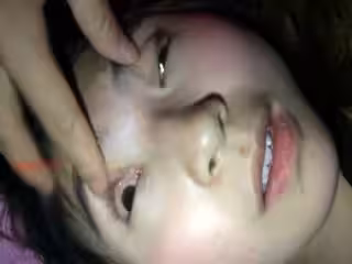 【迷jian精品 國產】某藝術院校極品美女不小心喝醉後被人換了3套衣服和絲襪進行玩弄，小嫩b水超多