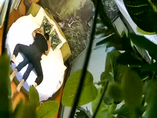 豐滿性感的美女酒店不願意和認識沒多久的紋身男啪啪,被男的3次撲倒在床上最後強插進去幹完後再操時乖乖配合!.MP4