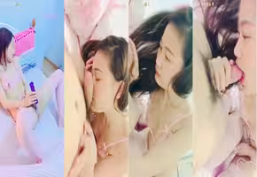 性感漂亮的姐姐自慰不滿足想要被操偷偷掀開表弟被子吃硬JJ後坐上面淫叫
