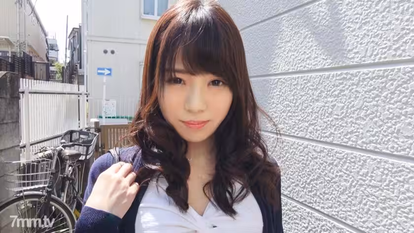 SIRO-3798應用業餘第1次AV拍攝78我愛舔陰漂亮的公交導遊要錢申請AV第1次奇聞趣事我對演員的技術感到痛苦