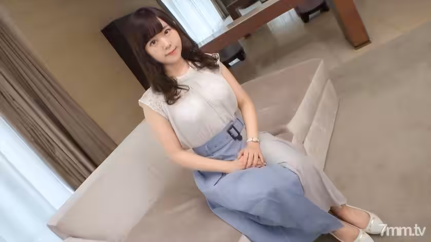 SIRO-4426第1槍乾淨整潔的少女望尻女牛仔從初中開始就以保育園老師為目標的乾淨整潔的少女偷看H世界第1次嘗到的大叔的技術逐漸變得醇厚..網上AV應用AV體驗拍攝1500