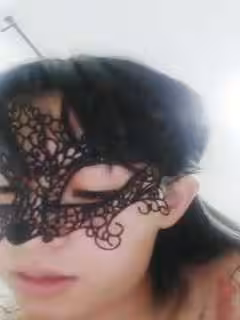 騷氣雙女互相玩滴蠟