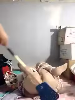 【性虐】顏值不錯貧乳萌妹子第4部 玩SM繩子捆綁打屁股道具插BB不要錯過