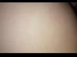 【對白淫蕩輕輕一揉愛液就泛濫的師範大學生妹子與炮友啪啪啪騷妹很饑渴自摸淫叫高潮流白漿打炮更是猛 原版】